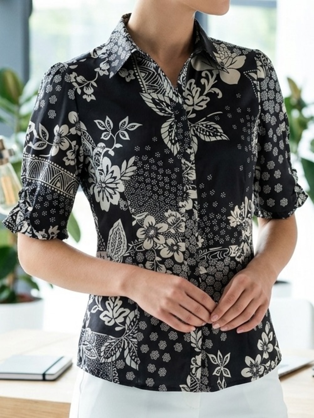 Nicola Vintage Y2K Black Floral Blouse Button Front Short Puff Sleeve Top XL EUC